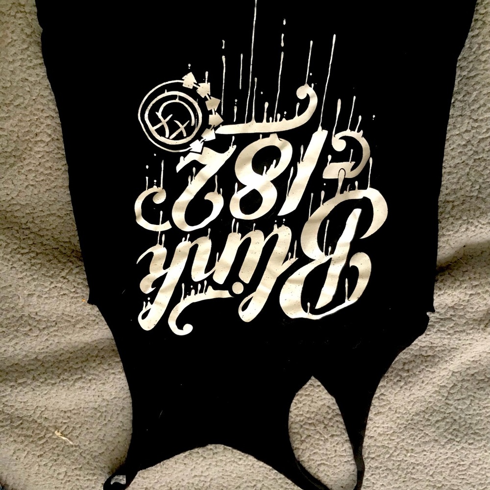 Blink 182 tank